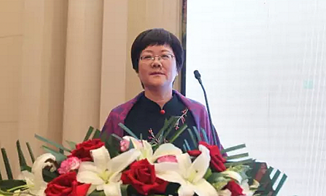 在“2017吉林省智慧政务建设与服务创新论坛暨‘互联网+政务服务’建设研讨会”上，OETY欧亿体育互联总经理、首席规划师郑爱军以《大数据背景下政务服务发展思考》为主题发表演讲。
